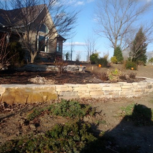 South Jersey Plantings Behind Retaining Wall